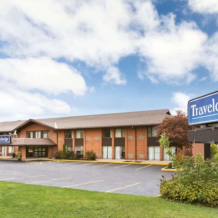 Travelodge By Wyndham Owen Sound On Bagian luar foto